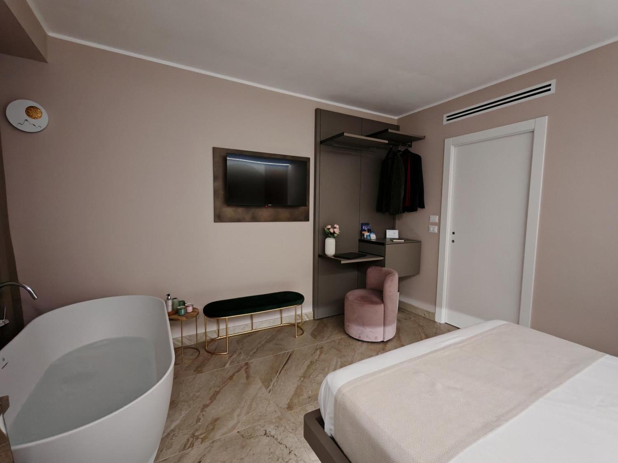 Effe4 Lovely Room Μπάρι Εξωτερικό φωτογραφία